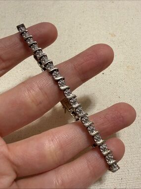 Classic sterling silver 925 7.75’ in Cubic Zirconia Tennis Bracelet